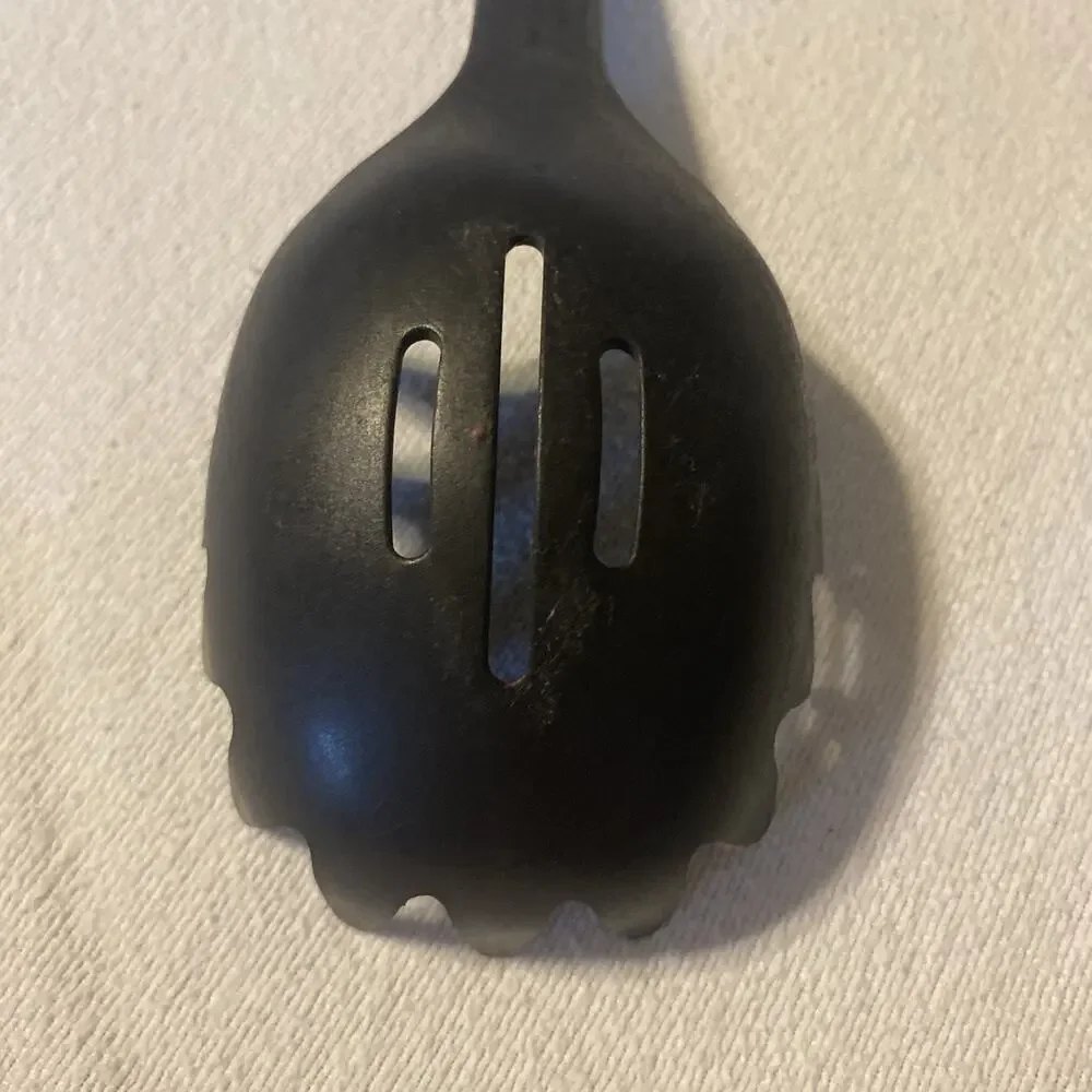 Pampered Chef Pasta Spoon Slotted Black Nylon Cooking Spoon 428° Spaghetti #2319